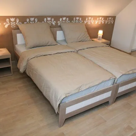 Cameleon Δωμάτια σε οικογενειακή κατοικία Słupca